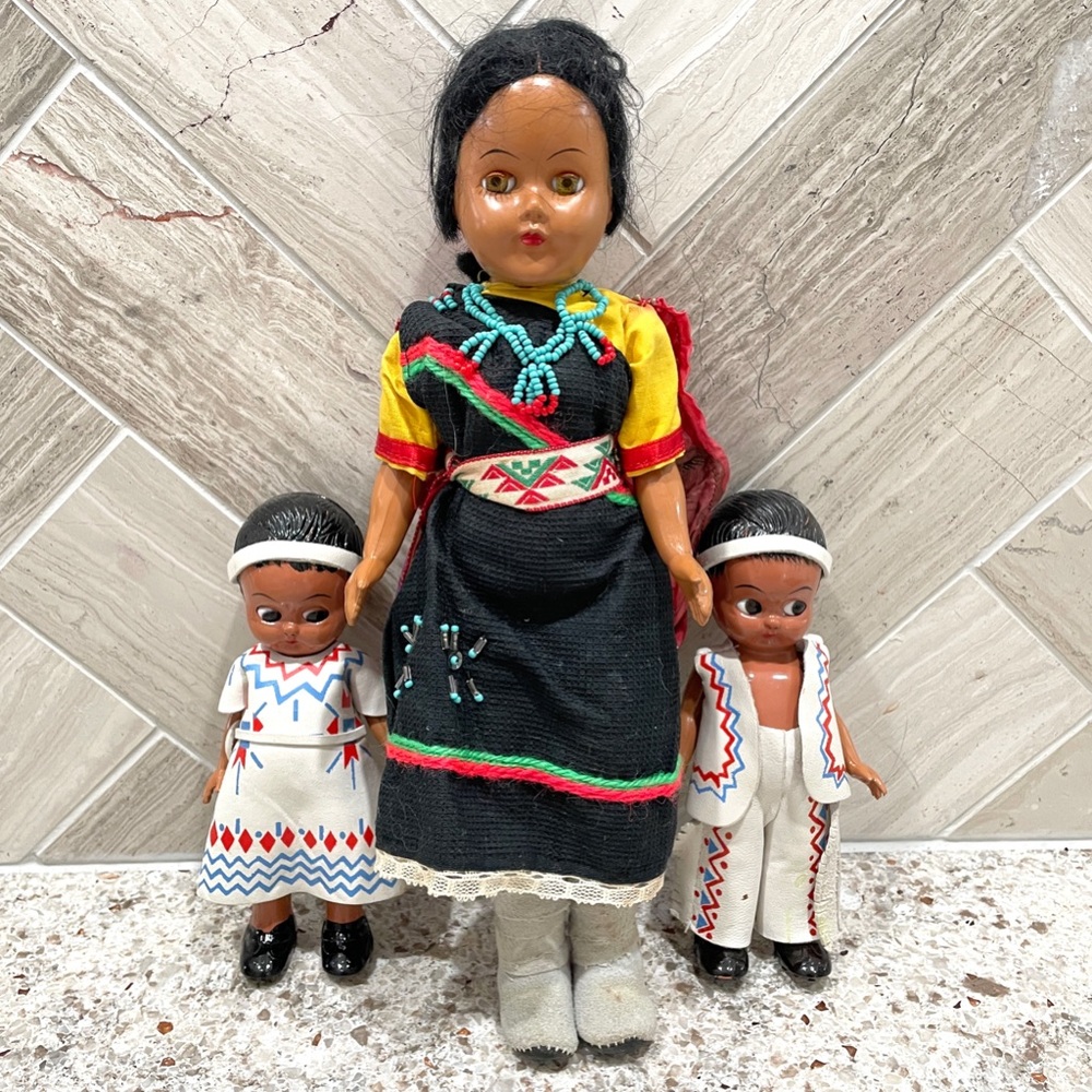 Vintage 50s Native American Sleepy Eye Dolls Boy/Girl Mother Plastic Molded Arts